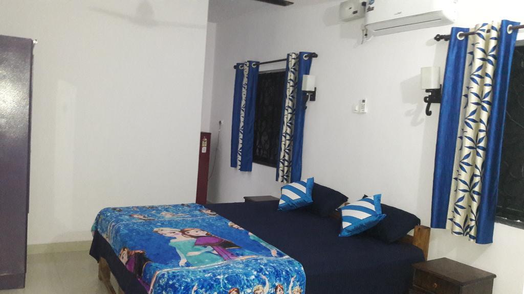 Swati Hotel Arambol Exterior foto